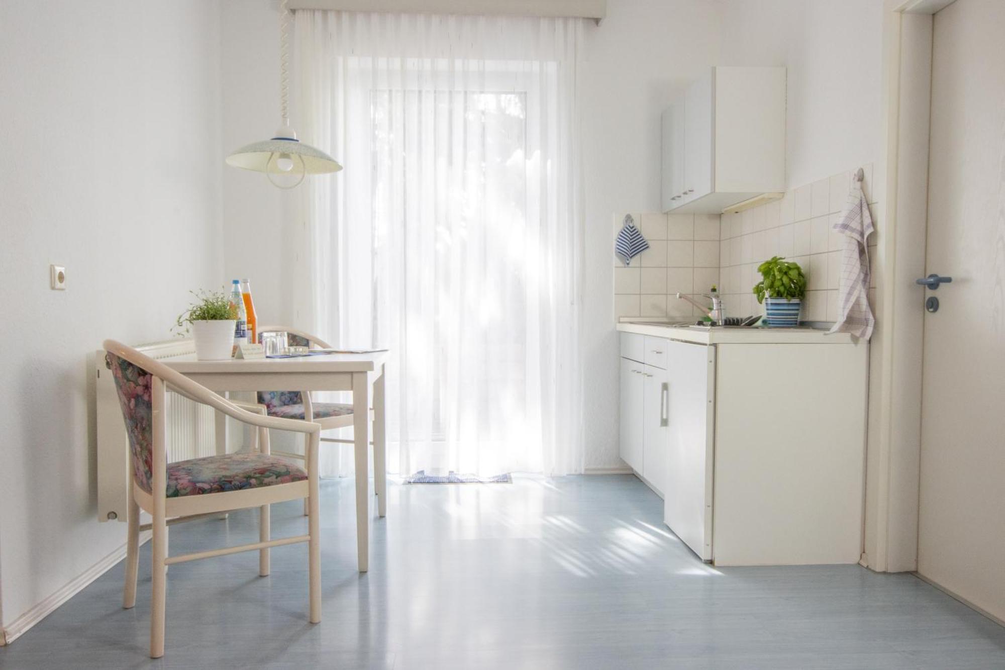 Pension Krone Schwäbisch Gmünd エクステリア 写真