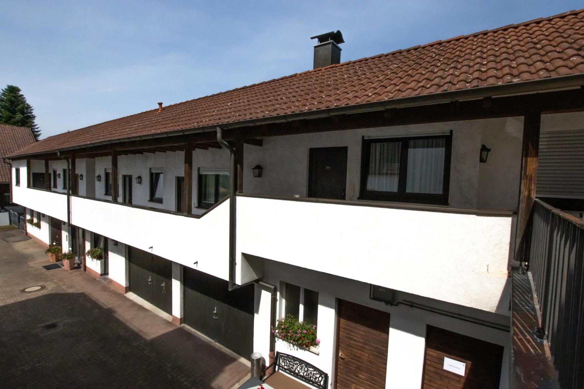 Pension Krone Schwäbisch Gmünd エクステリア 写真