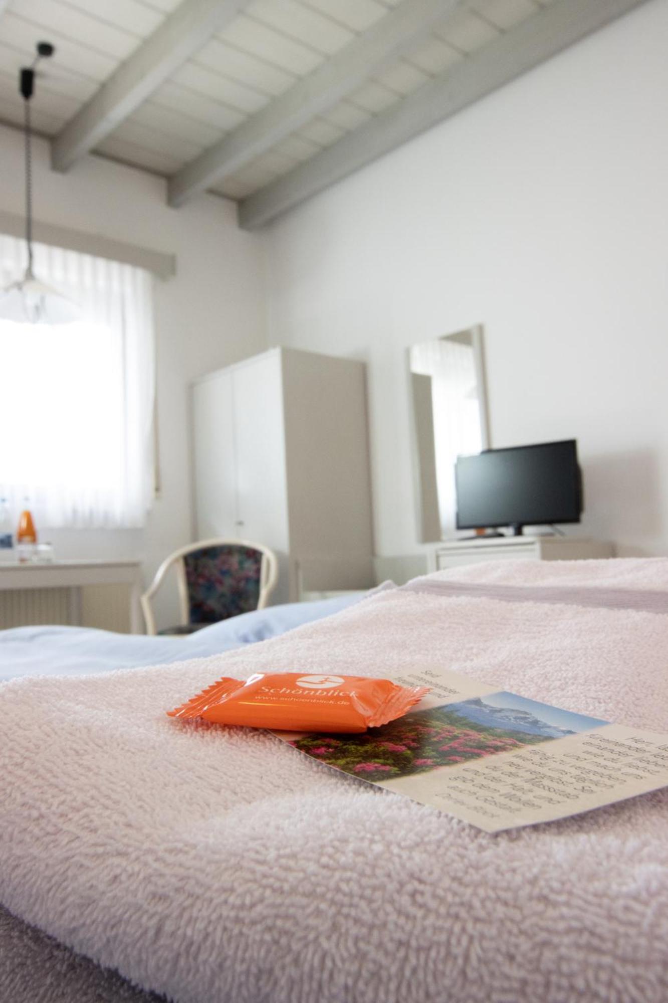 Pension Krone Schwäbisch Gmünd エクステリア 写真