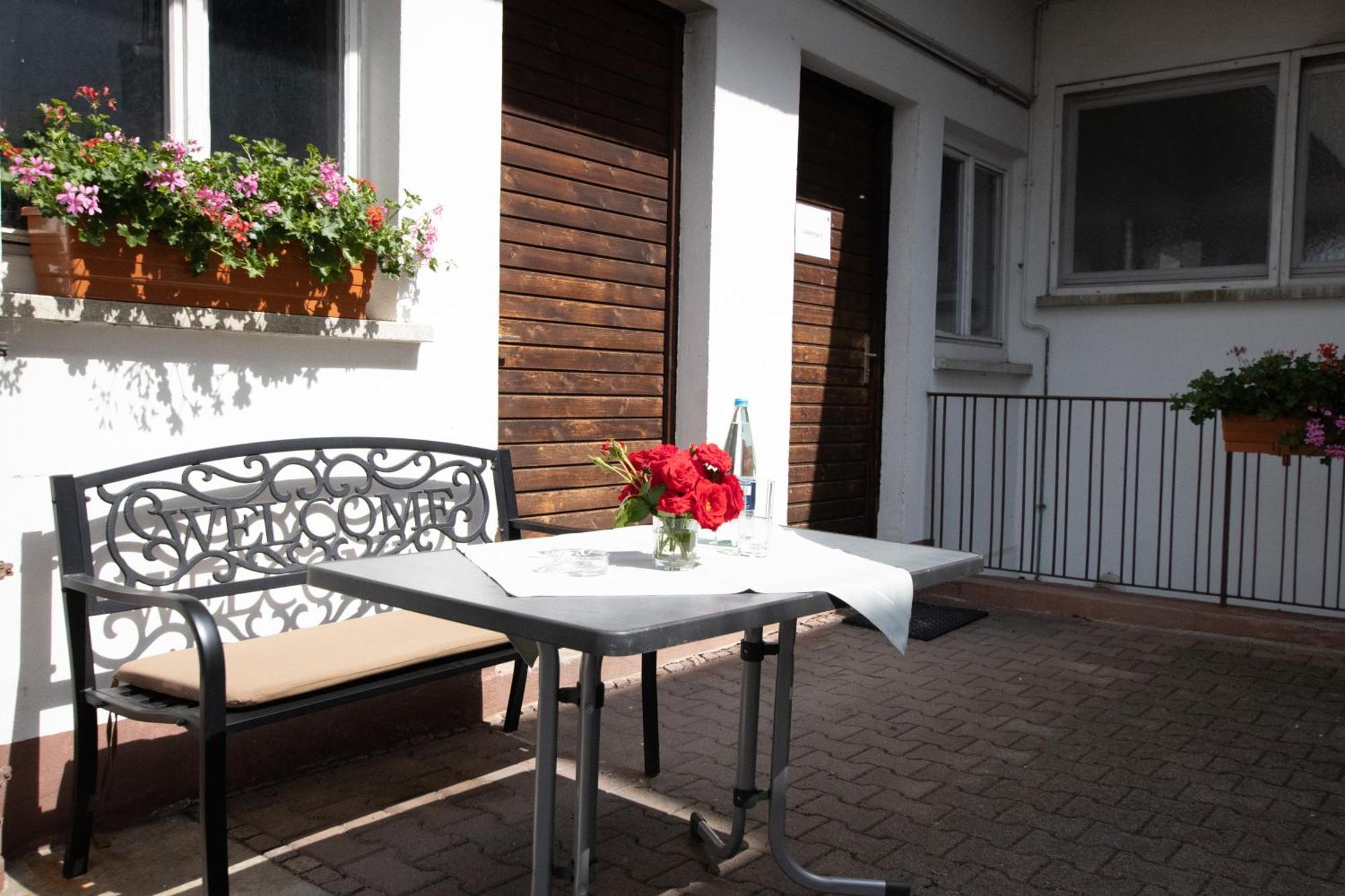 Pension Krone Schwäbisch Gmünd エクステリア 写真